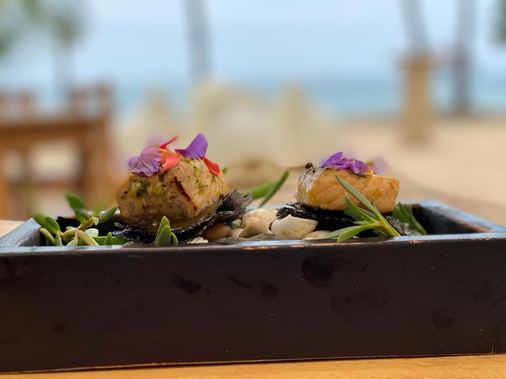 Cafe De Playa Beach Front Hotel Coco Eksteriør bilde